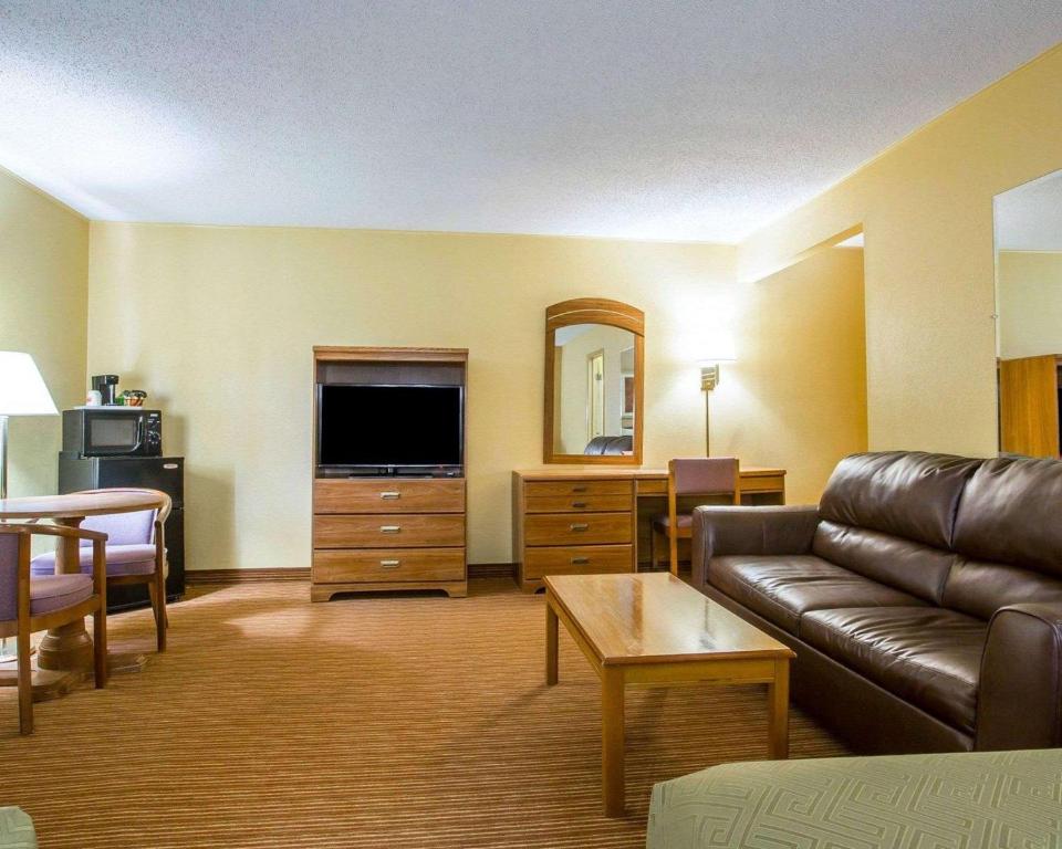 Room image 2